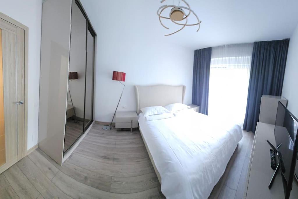 Ewa Green Towers Питешти Экстерьер фото